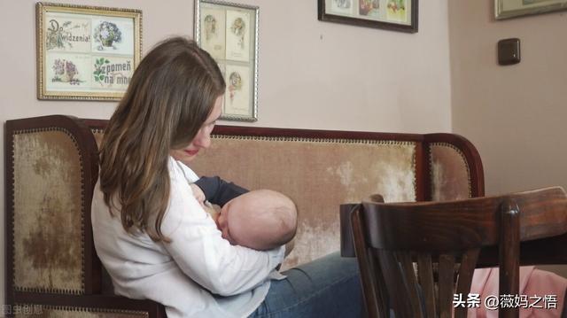 母乳喂养宝宝视频教程（新生儿母乳喂养视频）